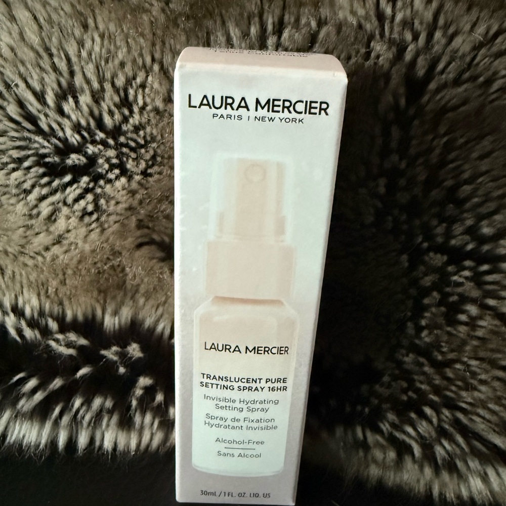 Makeup bundle - Picture 5 of 6
